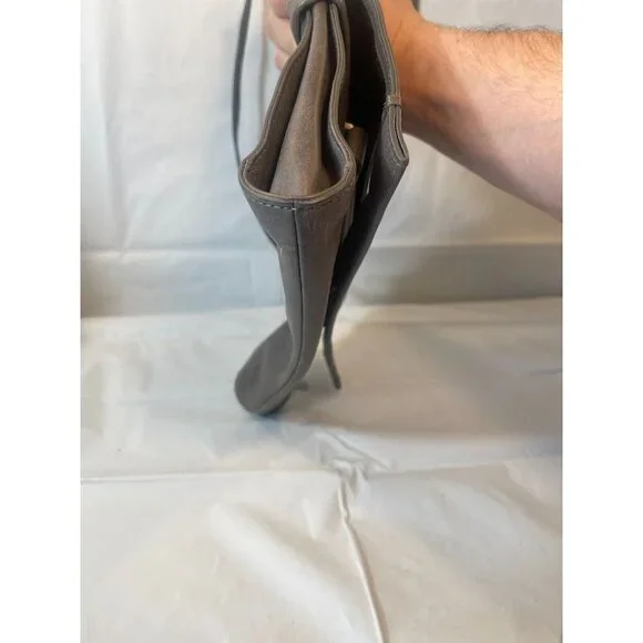 Trina TURK Gray Leather Bag Shoulder Crossbody with Handle Magnetic - Picture 6 of 13